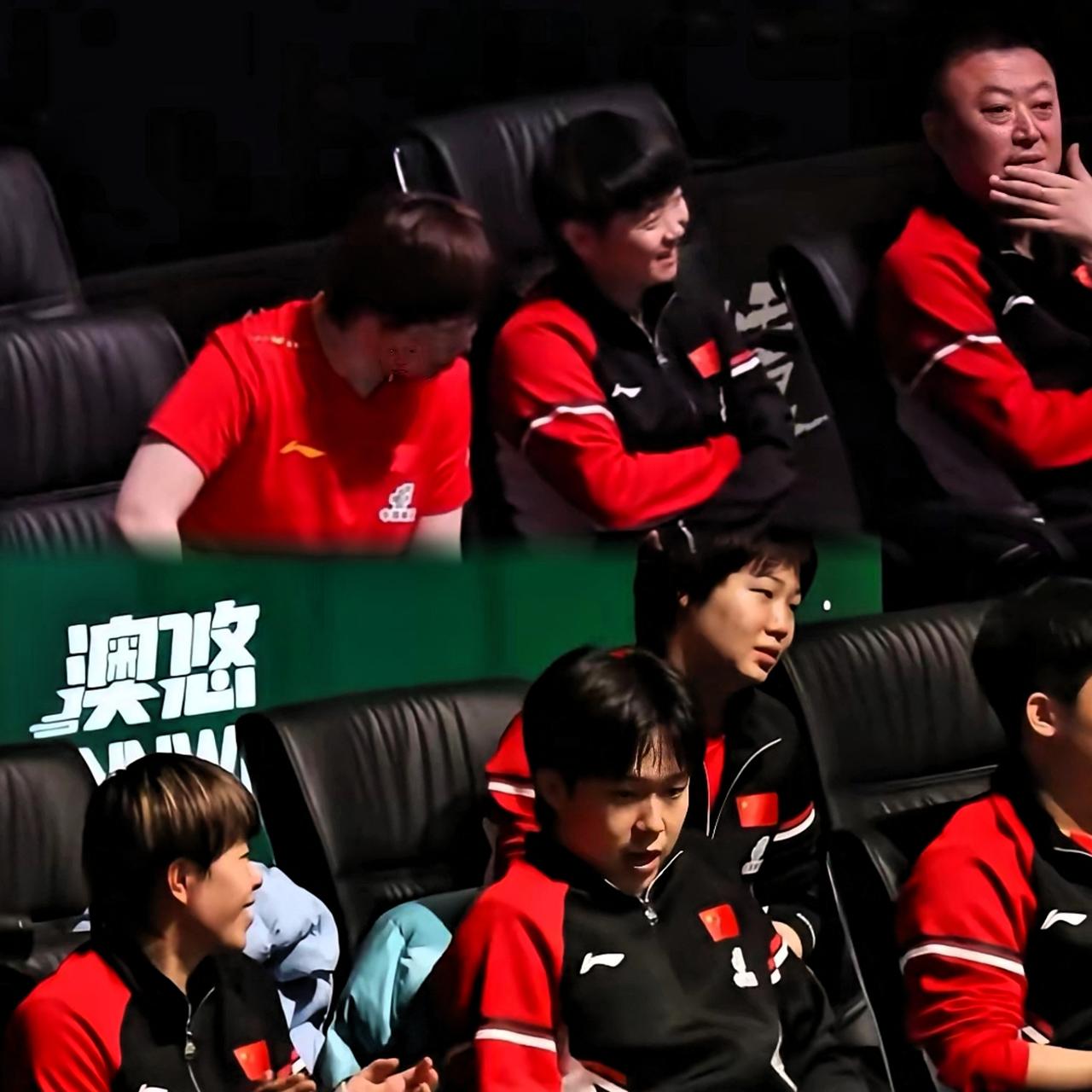 今晚观战团集体上线啦！看台上那氛围叫一个松弛自在，不用上场拼杀的日子，看