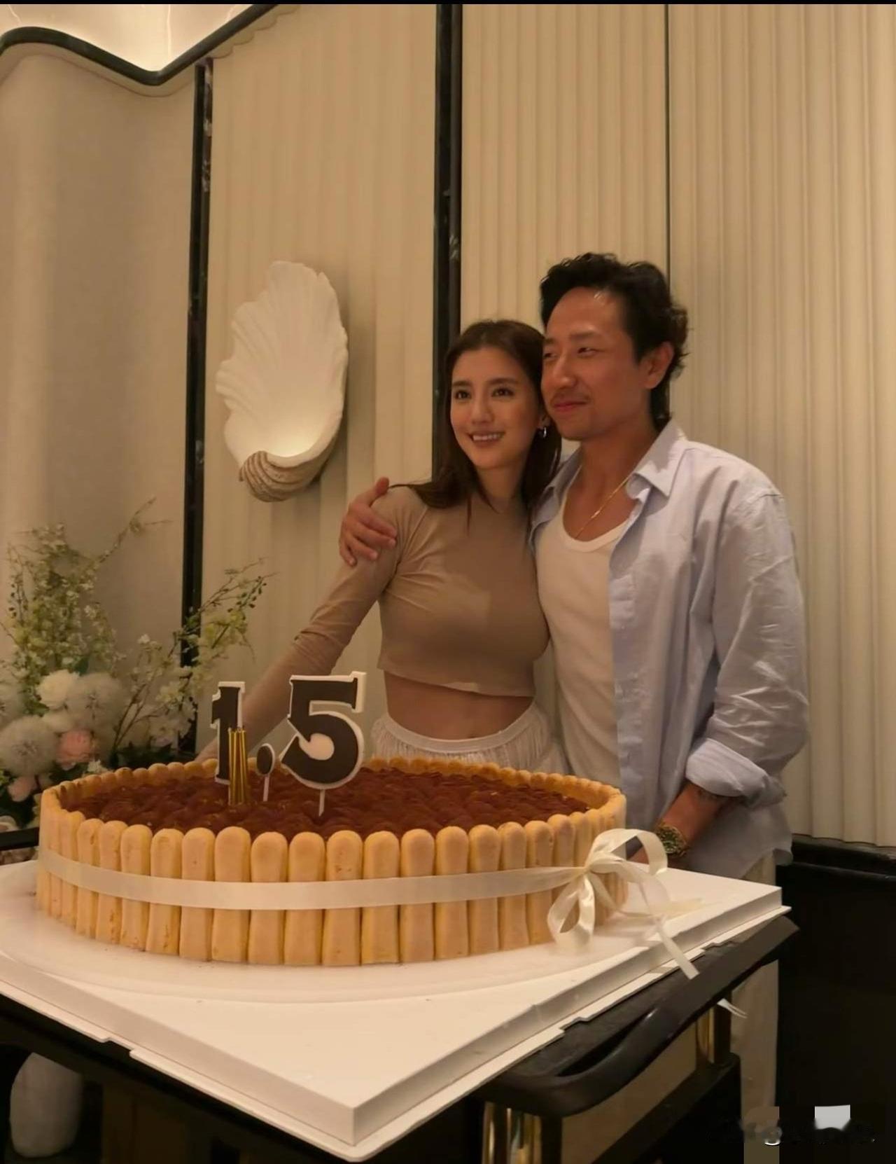 原以为吴千语徒有其表，不过是个花瓶，没想到她竟是真正的王者。直播卖货高达1.5亿