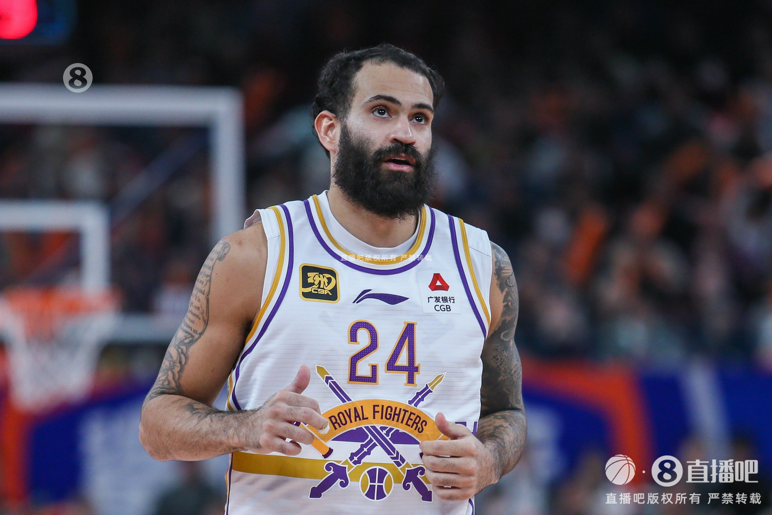 济南时报: 山东男篮因何客场不敌北控? 三分哑火 没能防好里勒