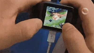 对于顶级的游戏玩家来说，设备根本没有要求，只要能进入游戏，就能玩。