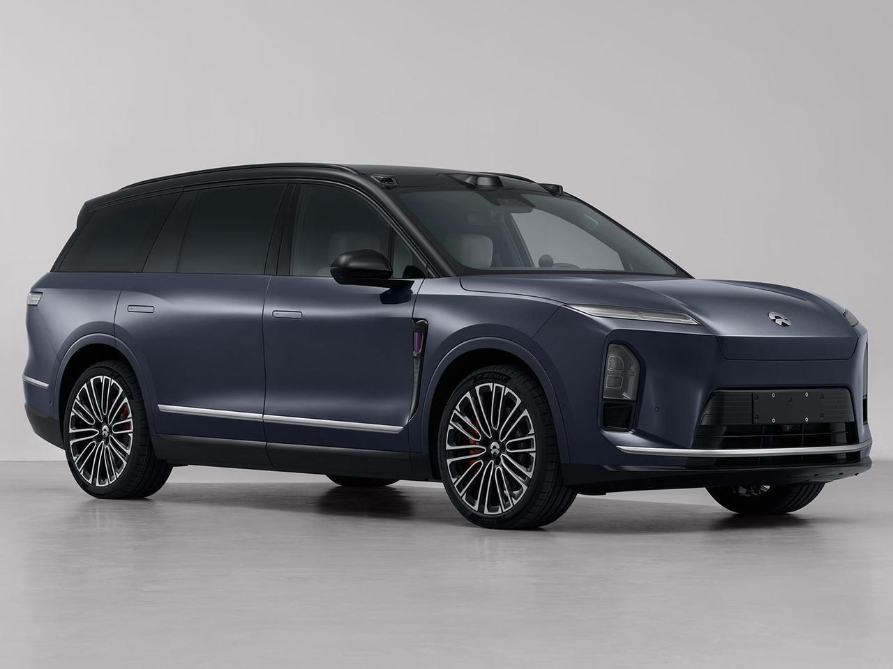 蔚来ES8，上个月卖了6703辆，意料之中的爆款了。有人觉得6703辆，销量