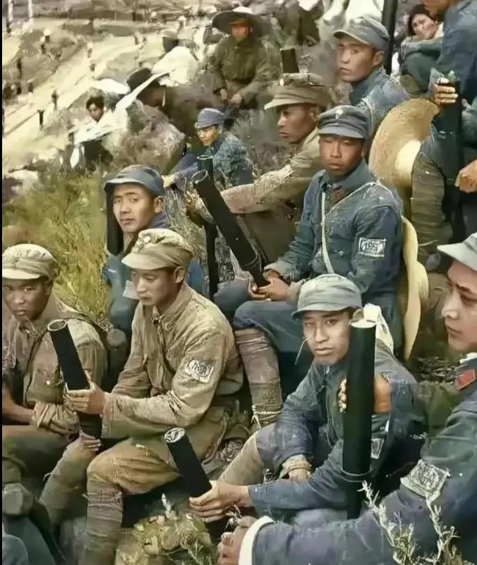 大家发现没有，从一些小细节问题就反映出国民党从一开始就注定会败给共产党。比如战