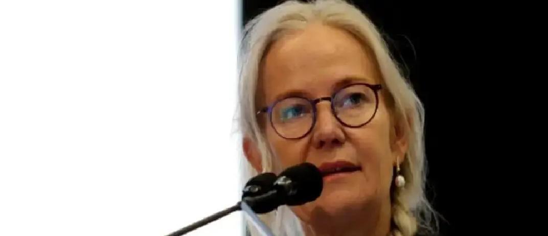 国际乒联熬夜修改的规则，在樊振东的商业数据面前像纸一样被撕开。德国杜塞尔多