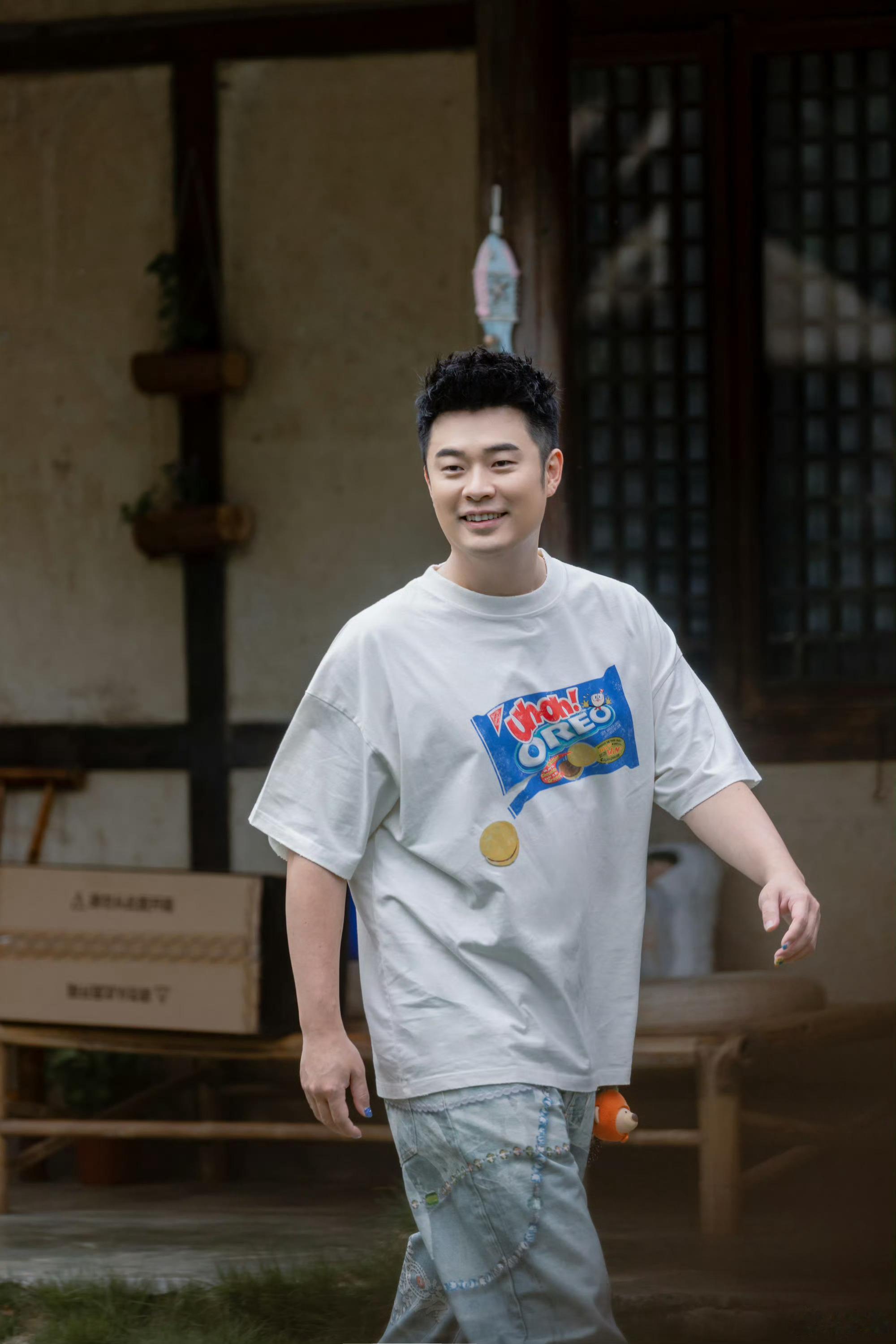 陈赫再现向往的生活,这条花花裤子也是让我们赫赫穿上了🤩