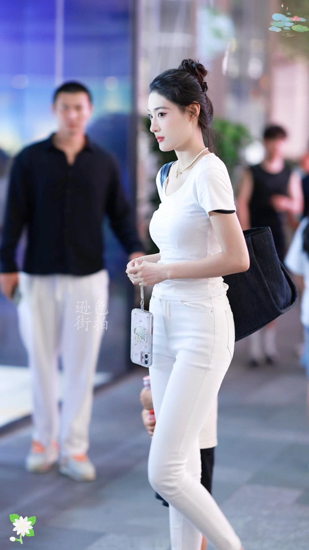 【成都街拍】你喜欢哪个小姐姐？丨摄影拍照每日穿搭