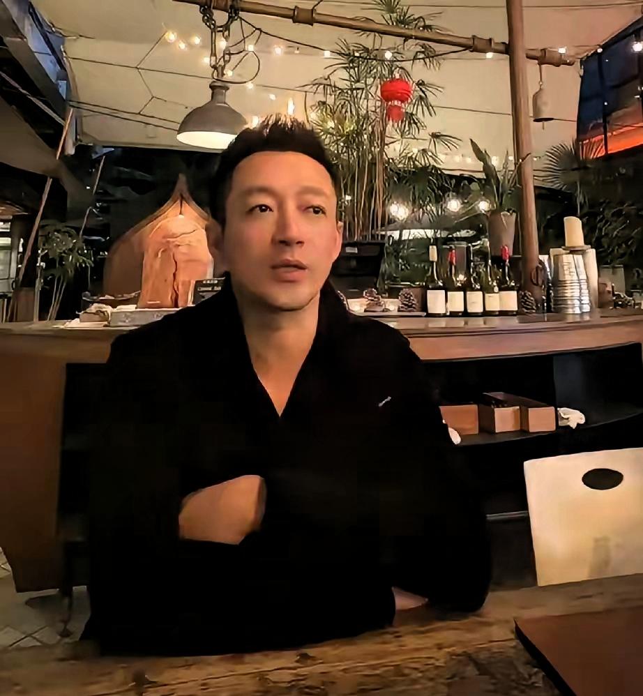 小菲筱梅,湾湾待产,家人团聚,充满期盼。汪大爷兰姐,就快到了,两天以后,家里热