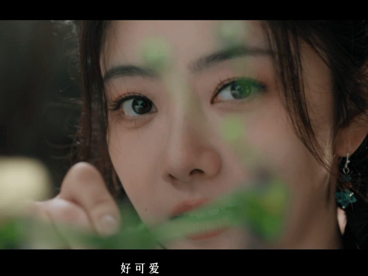 谭松韵谭松韵你咋萌成这样了《逍遥》预告里谭松韵一开口说情话，甜得人心脏怦
