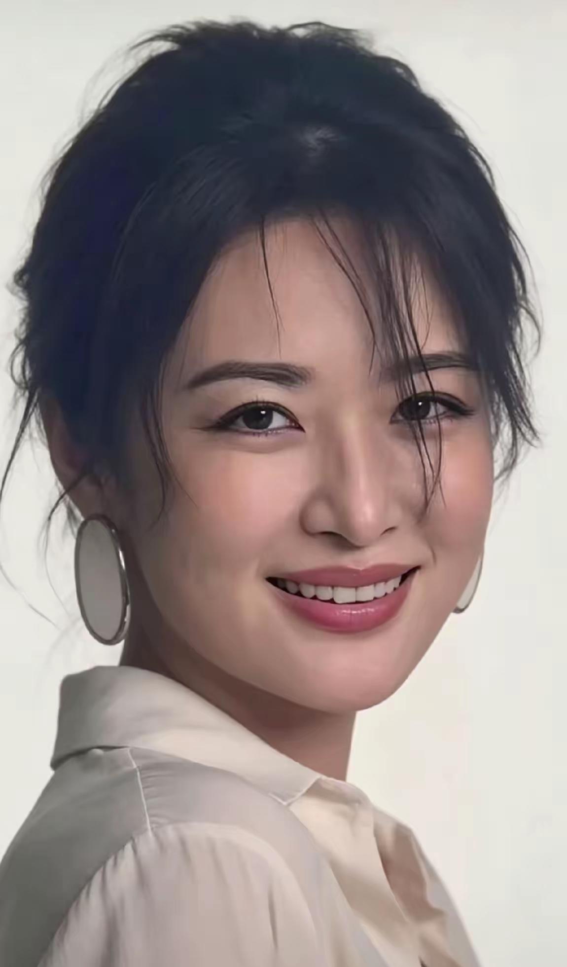 温婉是她的气质，狂野是她的内心。周涛气质美女拿捏的死死的