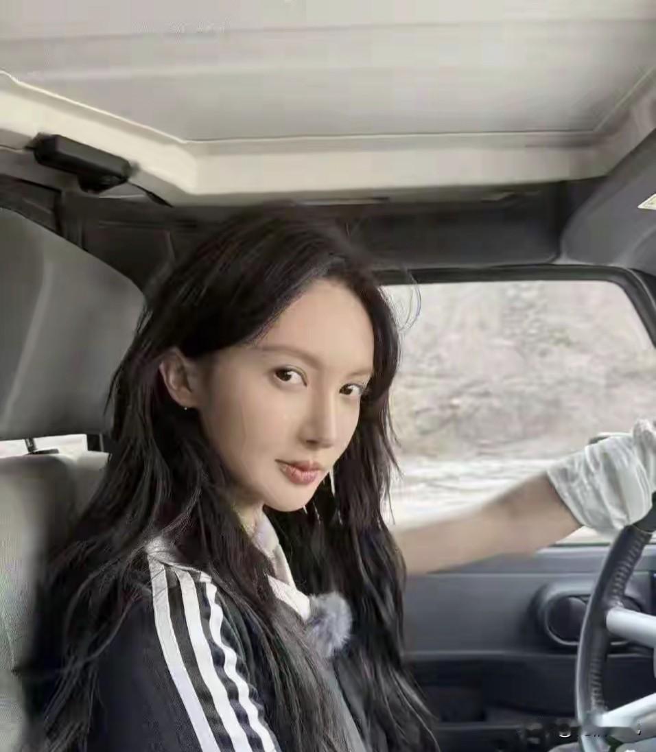 金晨这次危机公关能成功，关键在于态度真诚、节奏精准、闭环清晰，把一场可能塌房的风