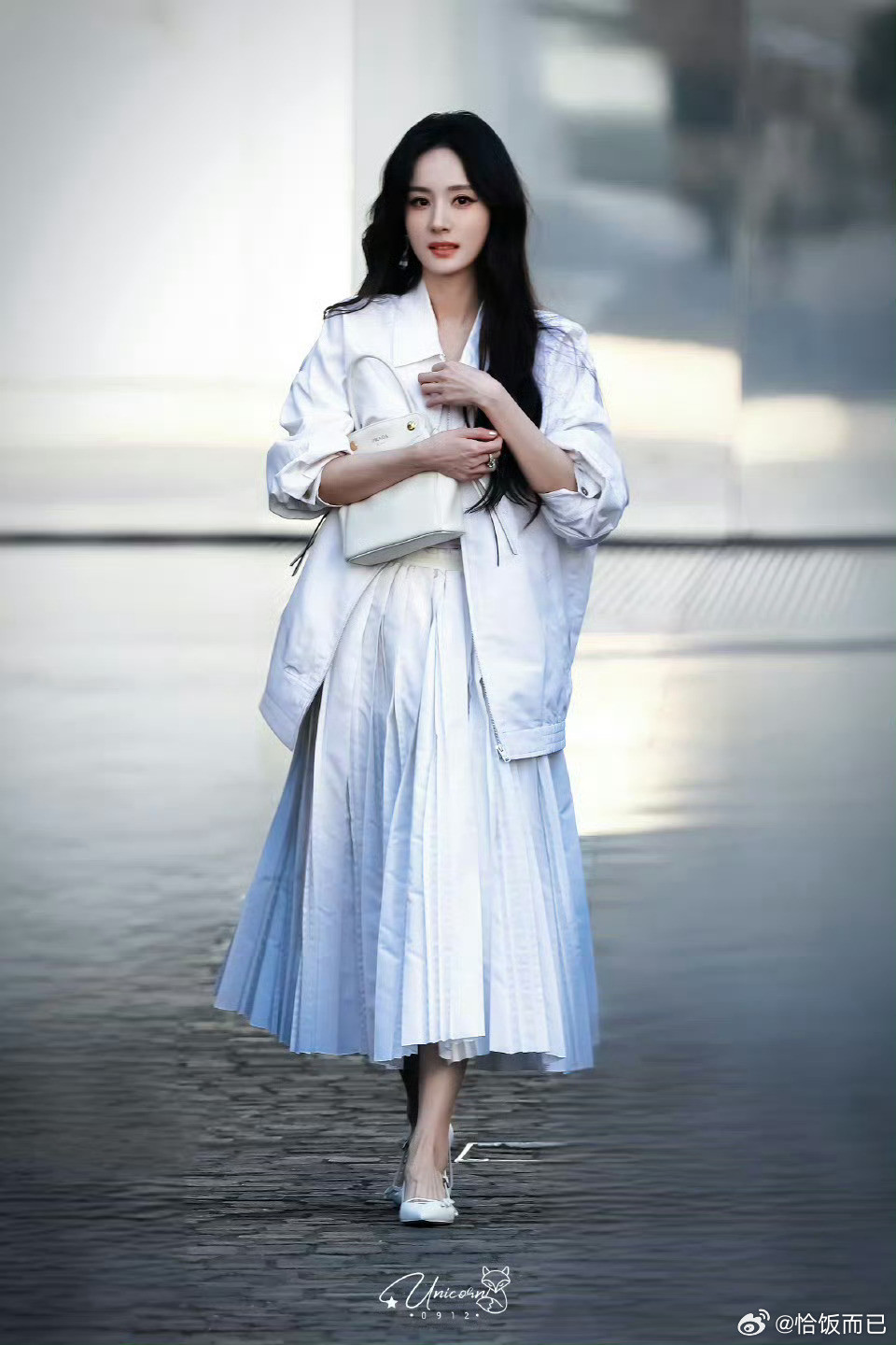 Prada代言人杨幂神级状态女王气场衣品无敌星光无限这个PRADA好有福