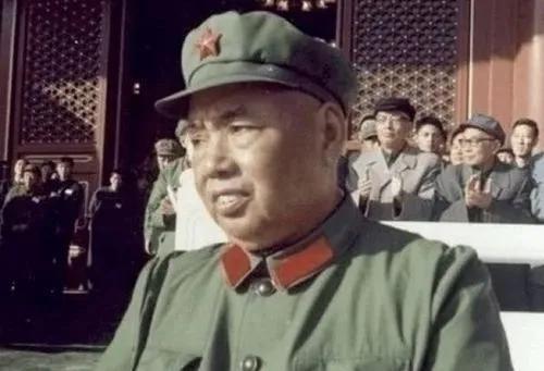 毛主席逝世后许世友选择隐居南京，这位上将每每被中央领导回忆，他有何特殊之处19