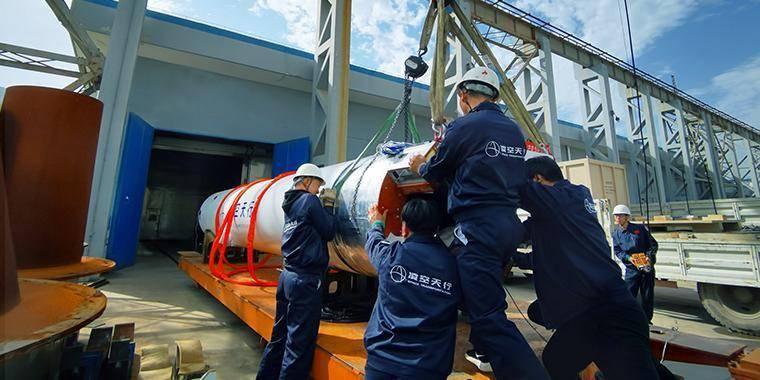 试过几百种材料都没想过用水泥！美国会被活活气死。当凌空天行告诉大家高超音速导