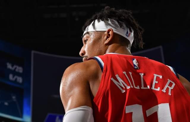 虽说快船主场116-130输给掘金，最近遭遇6连败，但是通过这场比赛，也让快船成