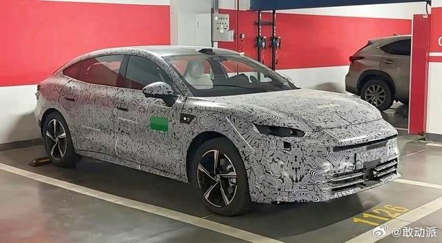 上汽名爵全新轿跑MG07测试谍照曝光，内部代号MG07，设计手法与尚界Z7