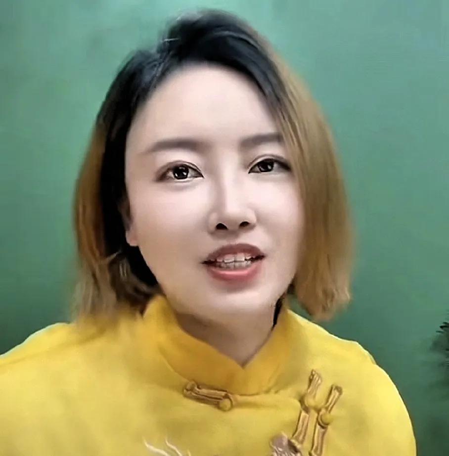 近日，大S和前夫汪小菲以及他母亲张兰打起官司，事情越闹越大。女方把普通的民事纠纷