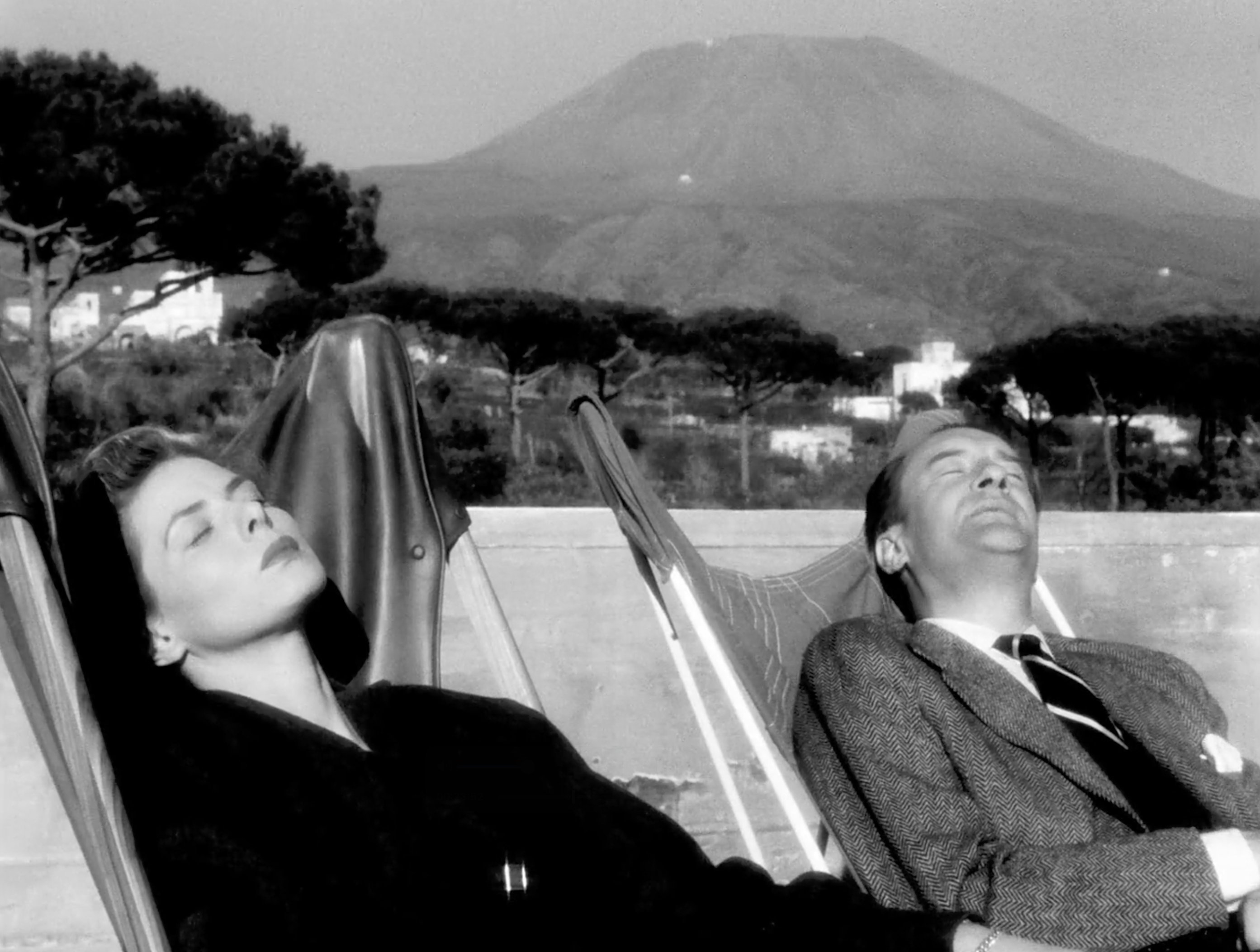 罗贝托·罗西里尼《游览意大利》（1954）里的英格丽·褒曼与乔治·桑德斯