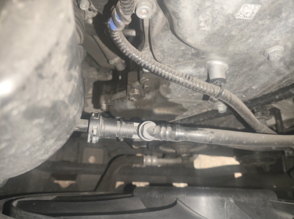 坦克3001.9万公里出现渗油问题。你们的有没有怎么解决