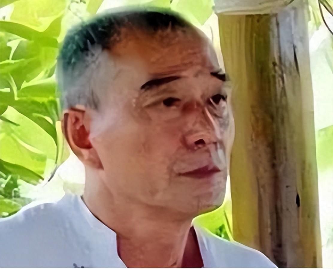 台湾黑帮老大的陈启礼。说出了很多人的心里话。一个黑帮老大。在民族大义面