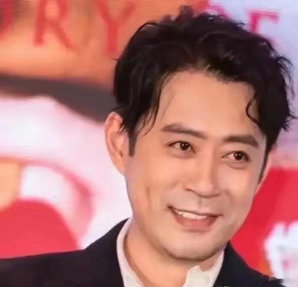 想蹭马筱梅热度的设计师兰玉，没想到她竟然是《知否》里的盛弘的扮演者刘钧的前妻，但