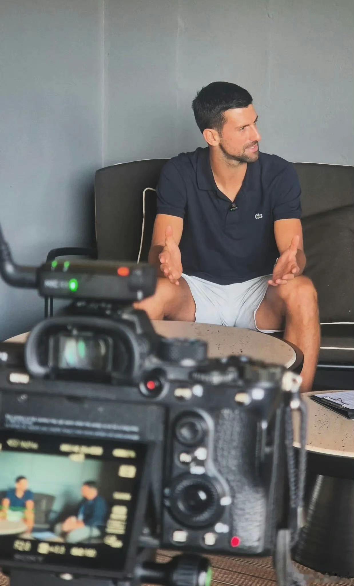 哈哈，太意外了！德约科维奇确认将参加年终总决赛！穆塞蒂要为总决赛名额努力了。有