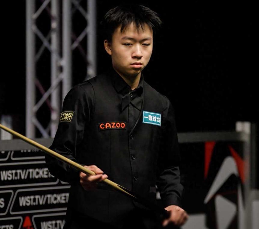 肖国栋智退刺客周跃龙险胜克雷吉江俊零封霍金斯王雨晨大胜小司机苏格兰公开赛