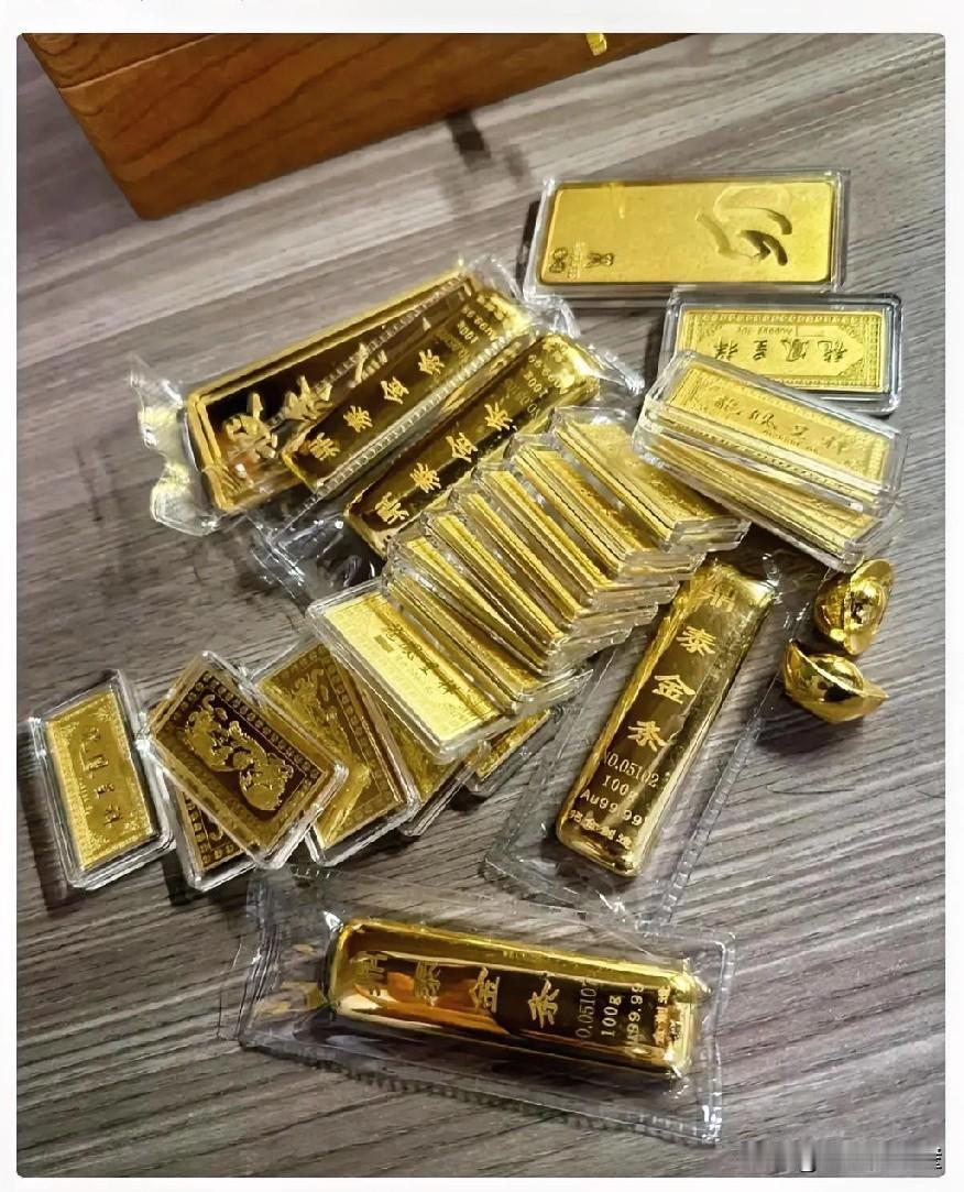 在银行工作的朋友偷偷告诉我的秘密！随着金价的高涨，很多人对黄金都提起了兴趣