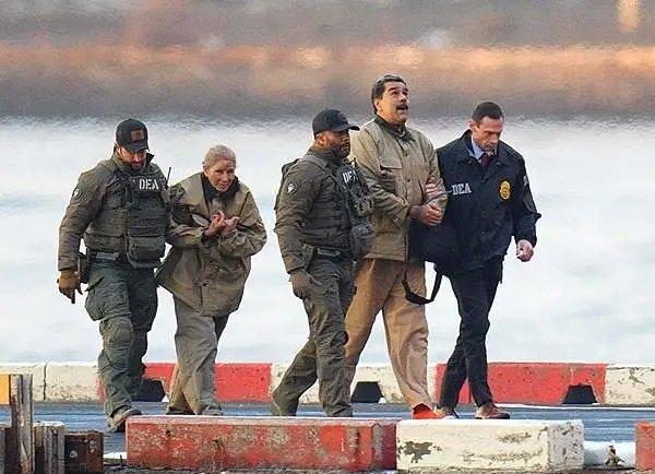 马杜罗通过律师表示他在局子里一切安好，让支持者不要担心。他是坚强的战士，并没有被