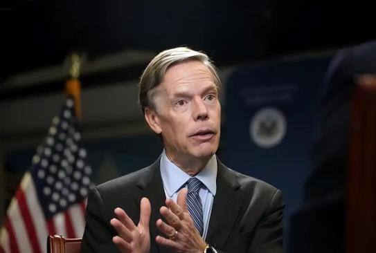 美国前驻华大使伯恩斯回到美国，跟自己人说的第一句话就让全场惊掉下巴：“中国的高铁