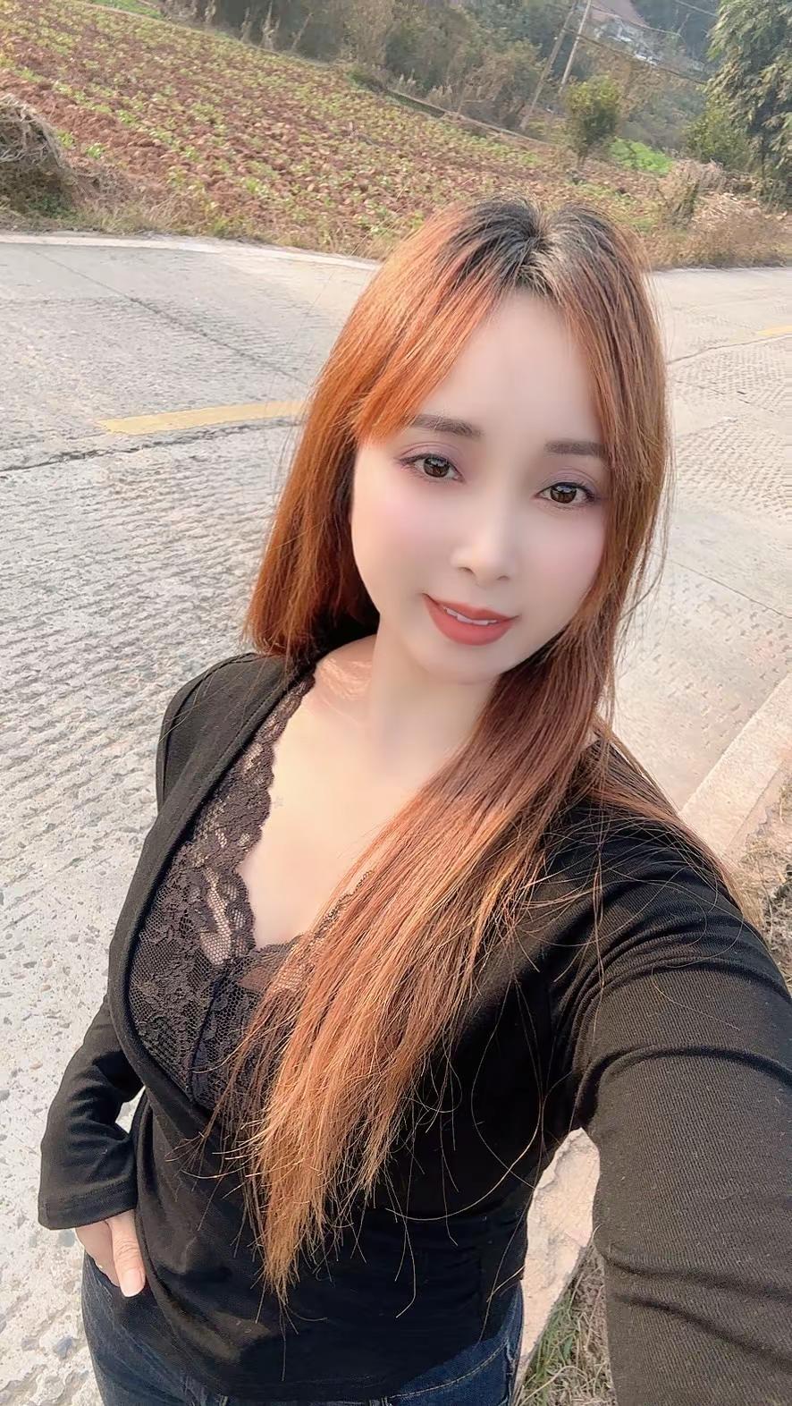 走到35+的年纪，88年的龙终于看透人性最丑陋的一面：需要你时，百般殷勤讨好；不