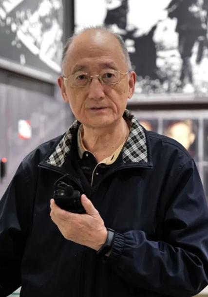1994年，韩练成的儿子专程跑去澳门探望一位隐居多年的前国军中将吕文贞，俩人刚聊