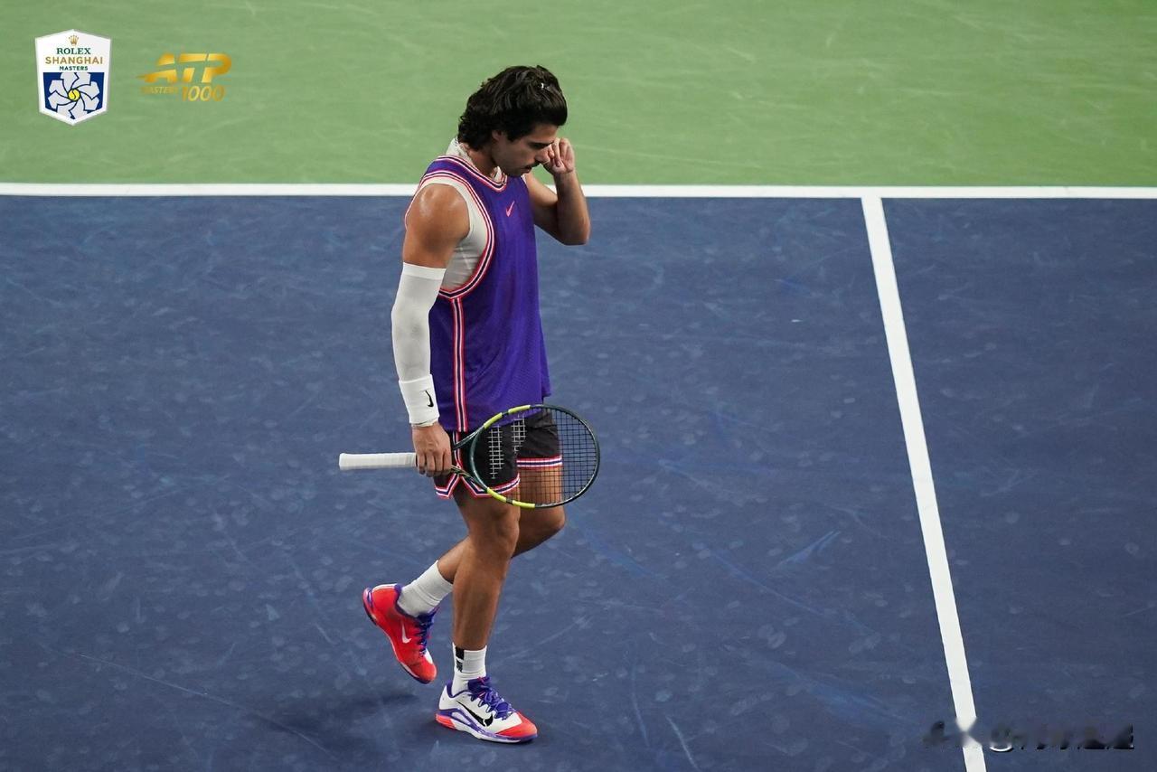 🎾🇪🇸阿尔卡拉斯被淘汰出局，🇩🇪兹维列夫锁定年终第一2026上海劳力