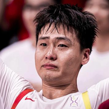中国男篮队长赵睿：亚洲杯输一分仅仅只是一个开始，这一分是留给未来。中国男篮队长赵