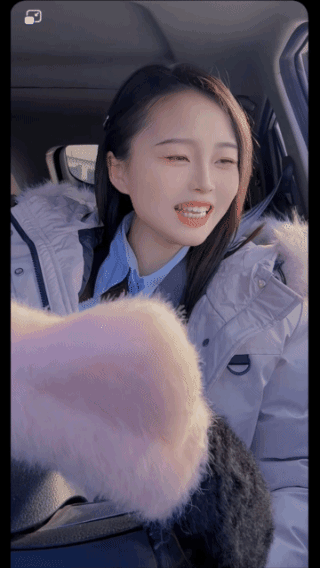 美女做了一件坑狗的事！