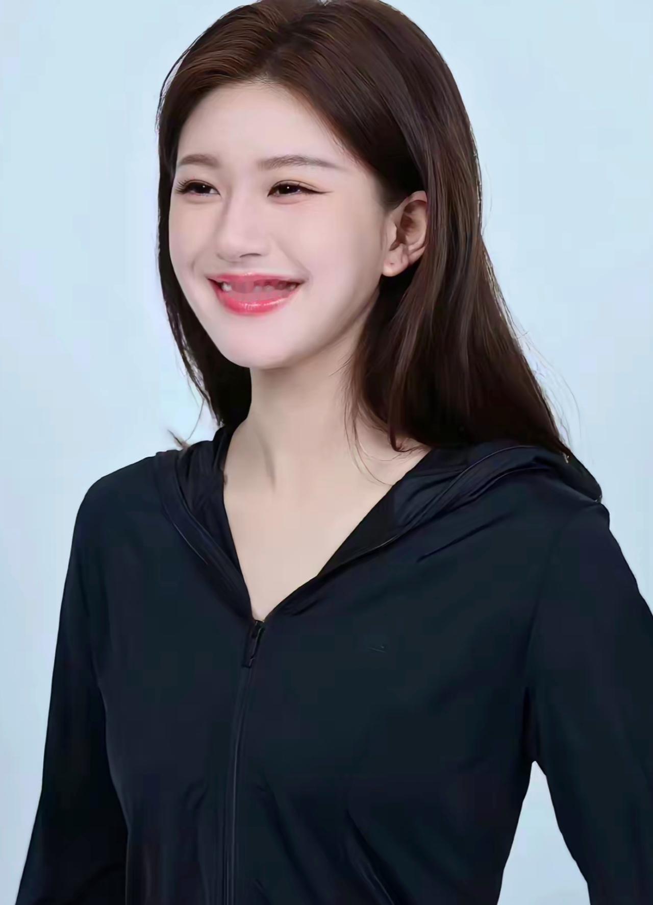 赵露思的爸爸赵公明，不查不知道，​一查才知道，原来是块被女儿耽误的“宝藏”