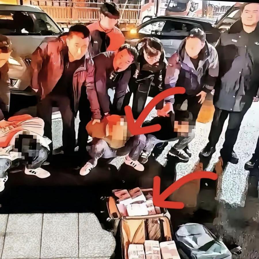 炸窝了！2026年江苏泰州发生特大抢夺案，一商户取197万现金发工资，停在店门口