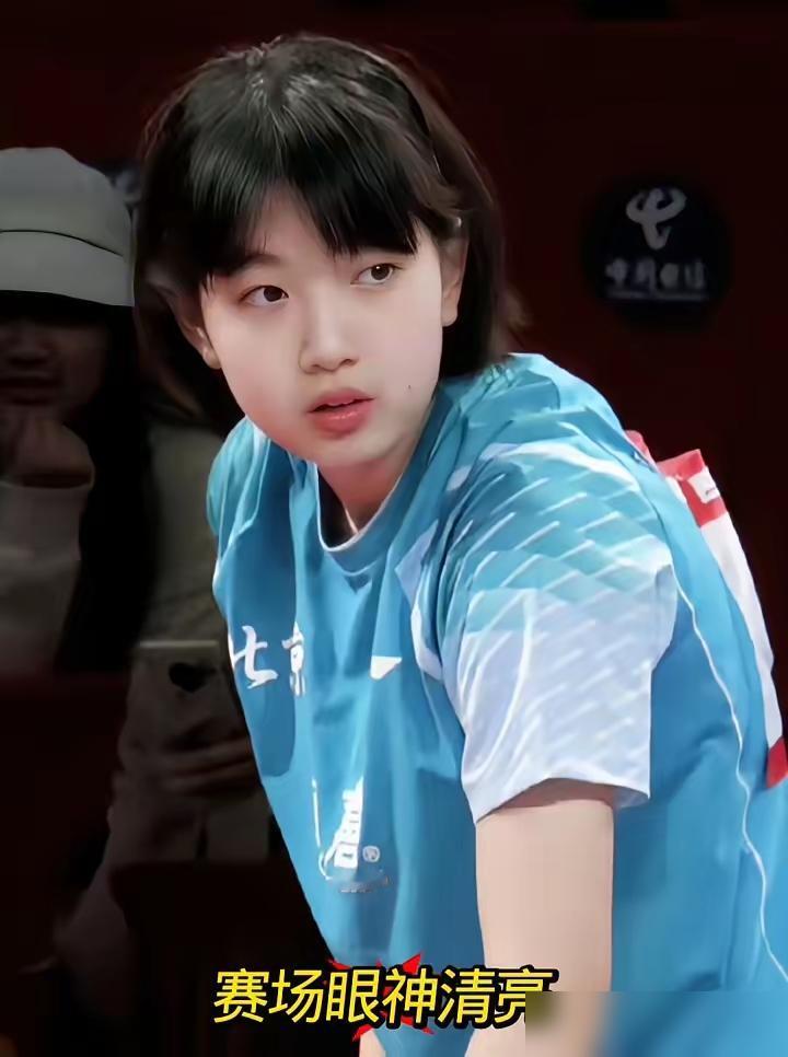 别再吹什么“未整容的自然美”了。我告诉你，对杨惠泽而言，那张脸是她身上最不值