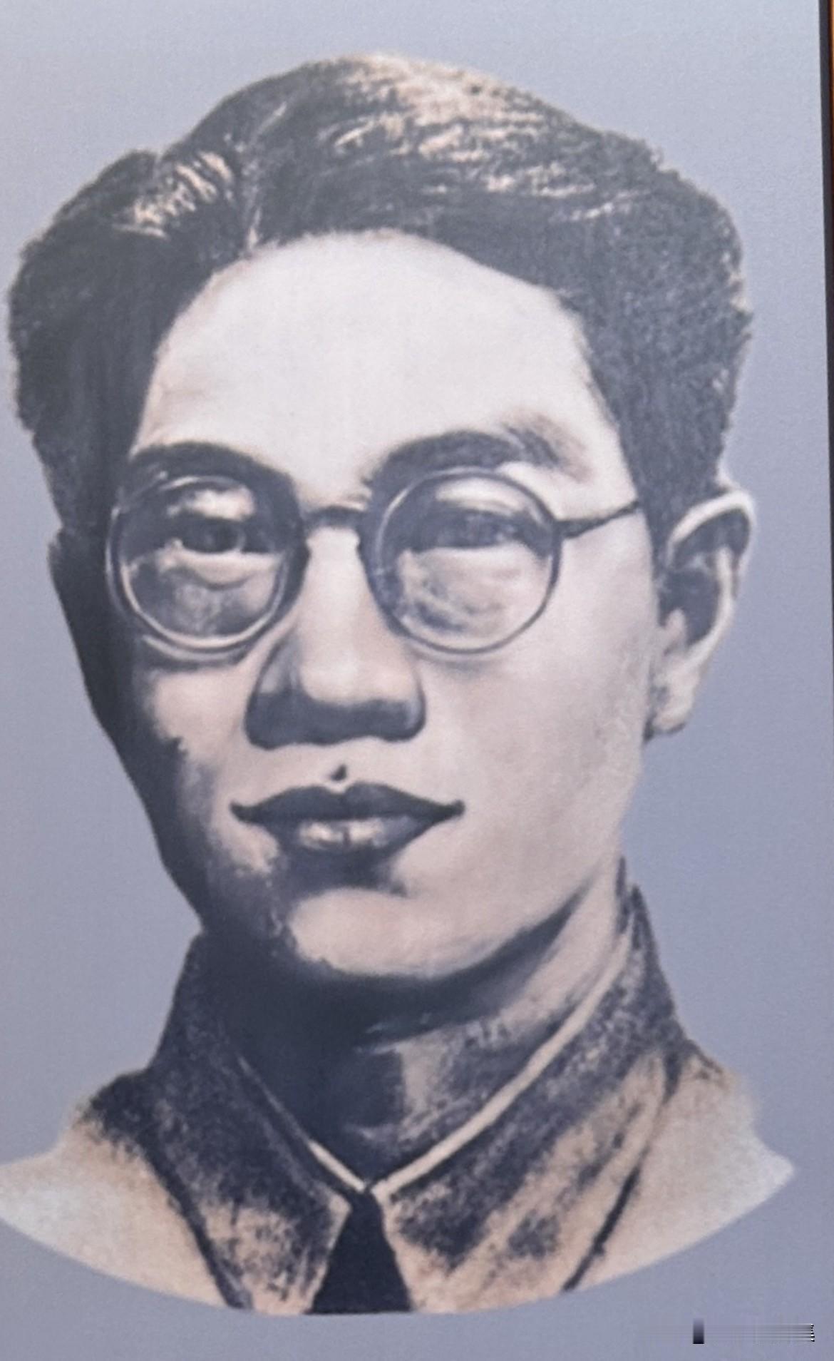 何永雄烈士（1920-1942），广东番禺人，美国归侨。1938年考入云南大学，