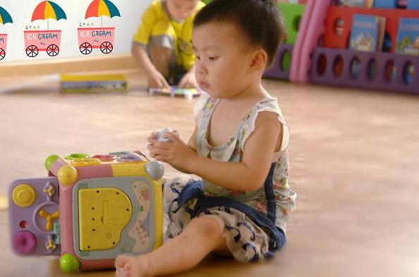 3岁就要上幼儿园吗? 这个年龄可能更合适