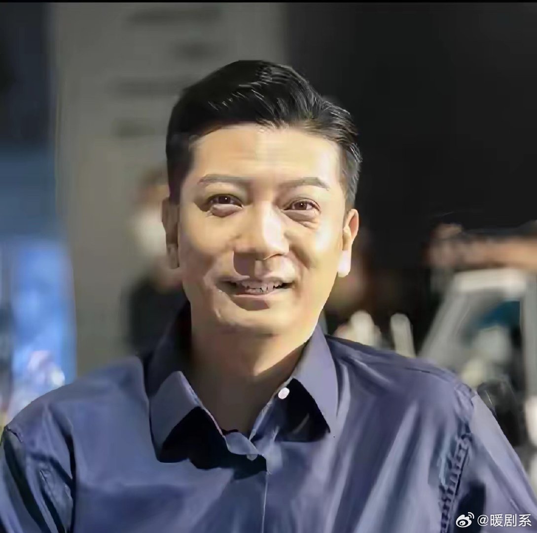 现在的流量演员，真该看看田雨的履历。1995年考进中戏，身边的同学全在忙着跑剧组