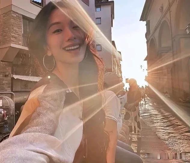 你会娶一个人很漂亮，但婚后拒绝出去工作的女孩为妻吗？表妹人长得很漂亮，无论脸
