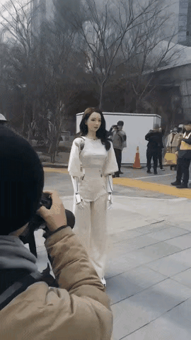 我现在都分不清了，这是AI吗？