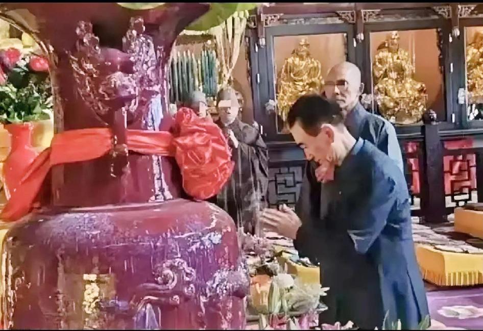 大家还是小看这份限高通知了，表面上是王健林不能坐头等舱，也不能住五星酒店了