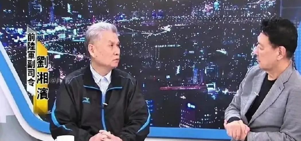 台湾前陆军副司令刘湘滨说：中日关系现在剑拔弩张，对日本大陆不应该再抱着不开第一枪