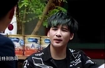 阮经天对大张伟说：“你好，我是明道。”大张伟回应：“阮经天，我认识，你