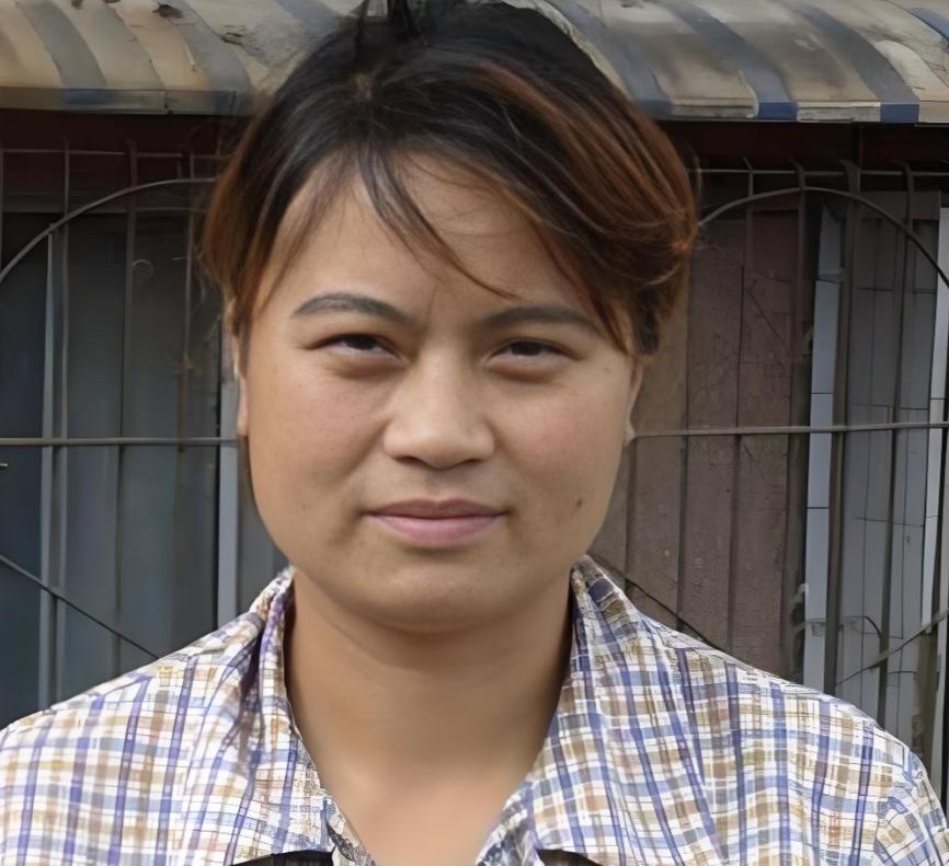 1999年，贵阳一妈妈说去给双胞胎女儿买生日蛋糕，却一去不返！俩孩子等到天黑不见