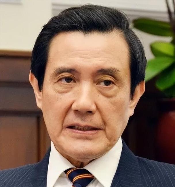 马英九来大陆时提到：两岸统一必须考虑台湾的意愿。我笑了，郑成功去收复台湾的时候，