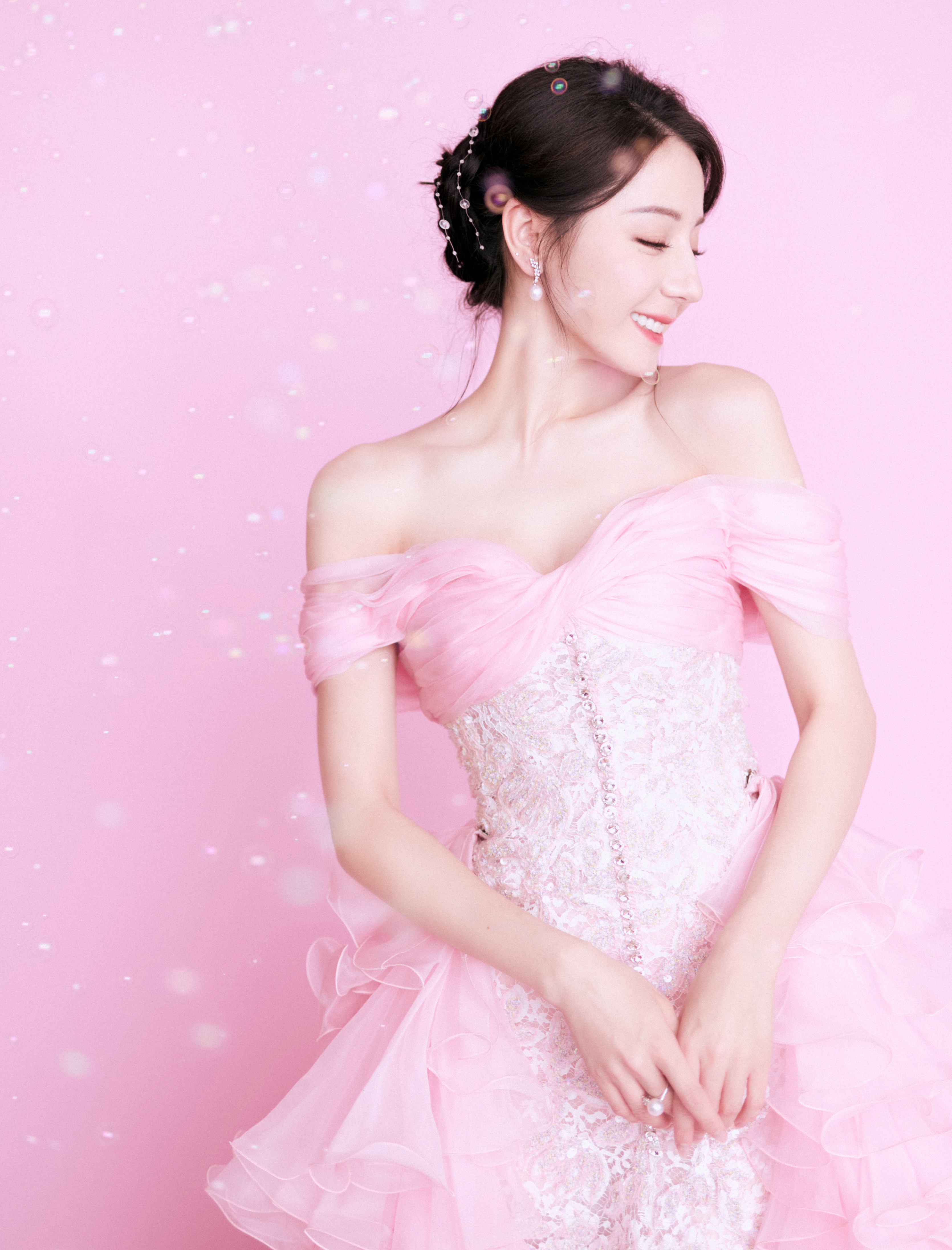 👠迪丽热巴迪丽热巴谈性格敏感