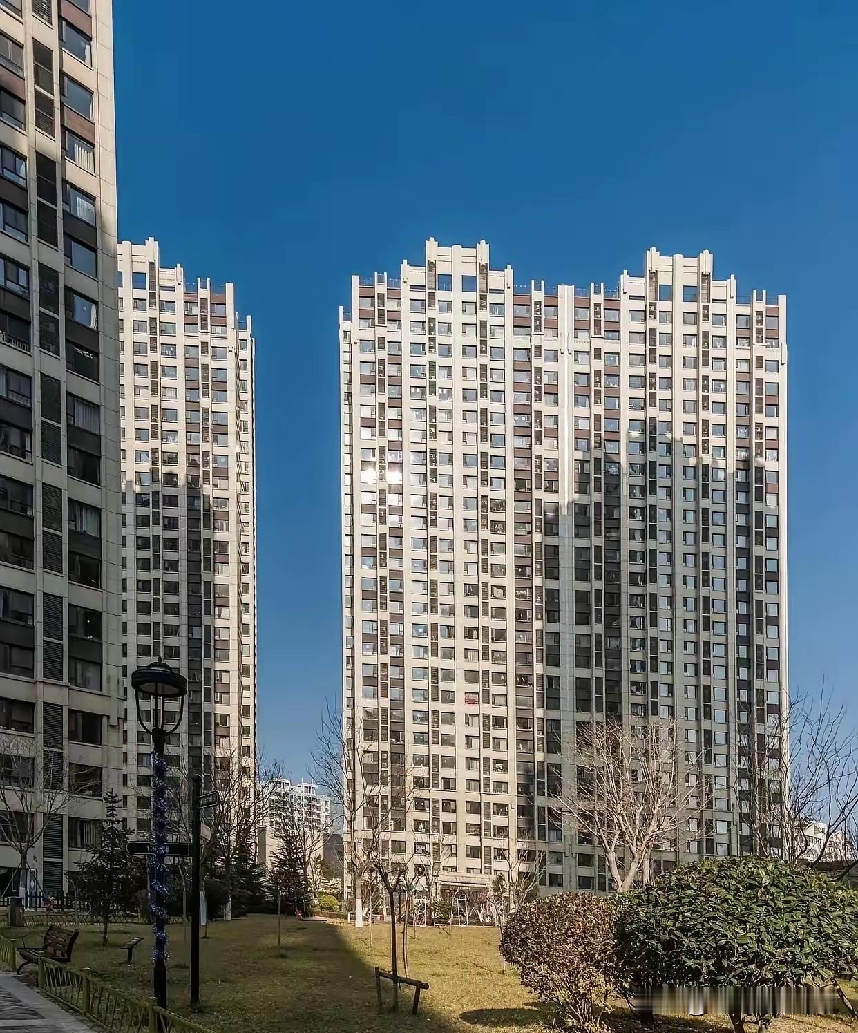 彻底懵了！陕西西安，男子13年前买了一套房子，房号为12幢B单元34层3401。