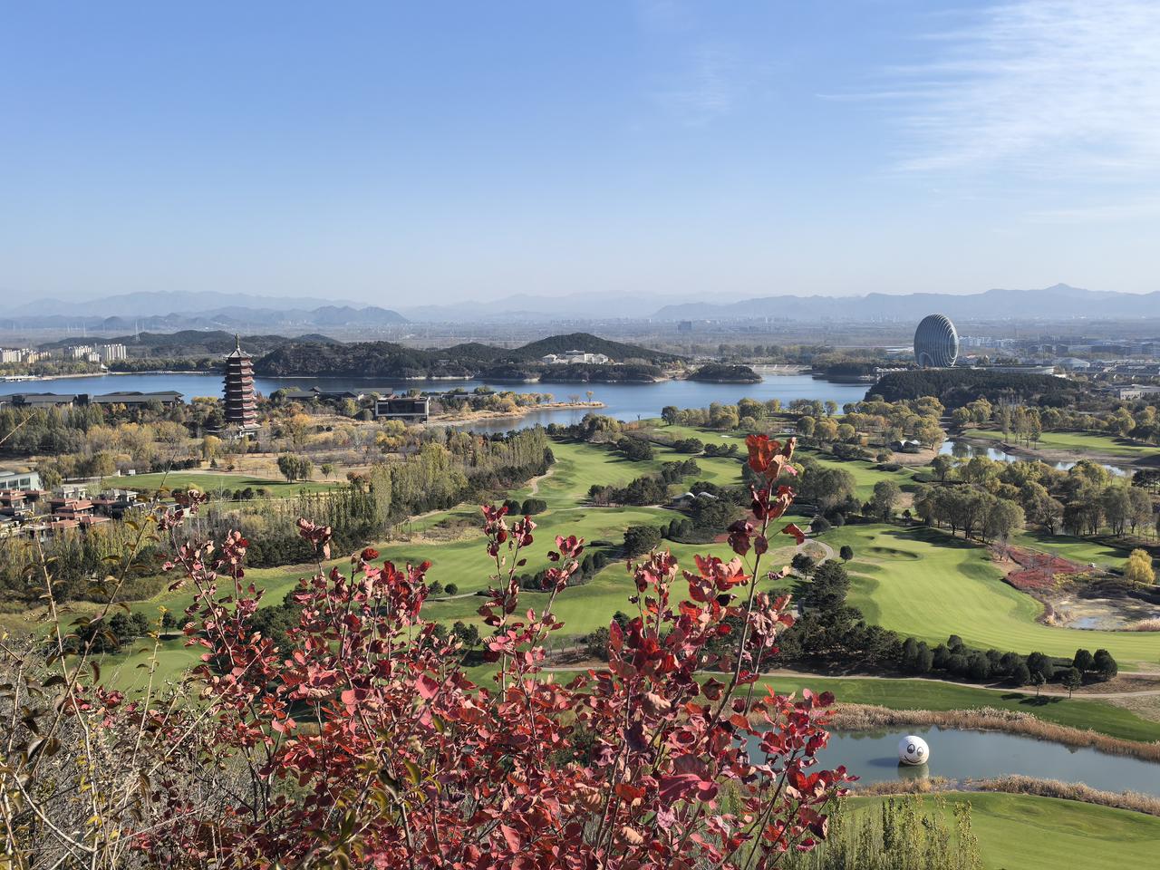 随着美国休战并开启战略收缩，其实解放台湾的窗口期就已经彻底打开了，因为如果我们动