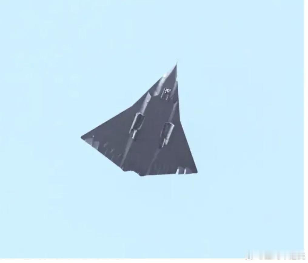 关于六代机的三个最权威标准，你想到了几条？目前，还没有任何一个国家正式装备六代机